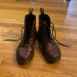 Women’s Dr Marten’s - Size 9 - great condition - color is burgundy red